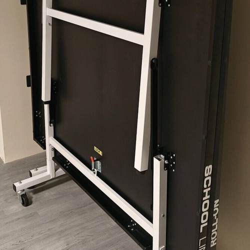 Stag 22m ping pong table like new, black