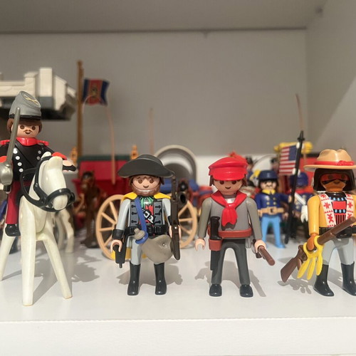 Playmobil Northern and Southern figures with cannon