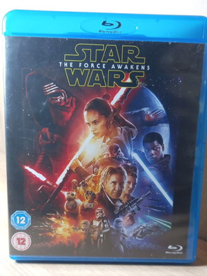 Star Wars The Force Awakens Blu-Ray like new with English subtitles
