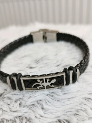 Men's bracelet made of leather and steel like new