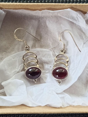 Silver Small Dangle Earrings with Garnet New
