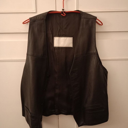 Red Valentino women's leather vest size S like new black