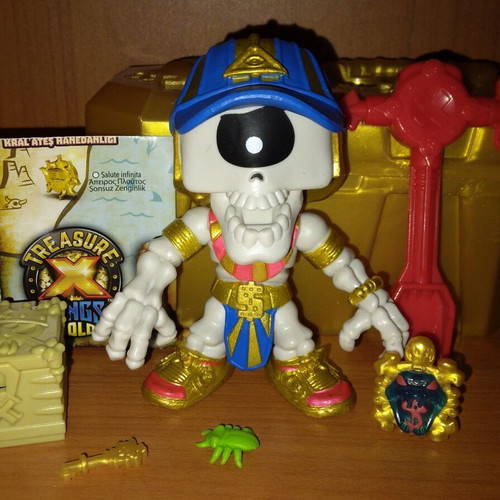 Treasure X large pack 9 figures and sets like new
