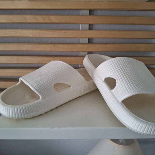 Slippers size 40-41 new, white, non-slip, lightweight