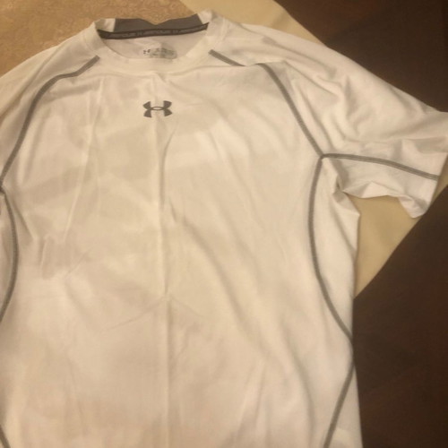 under Armur compression blouse short sleeves unworn new 2 xl white