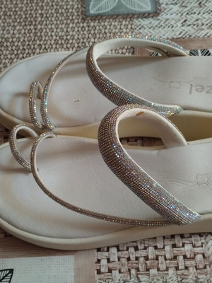 Zizel women's white flatform sandals with rhinestones, size 41