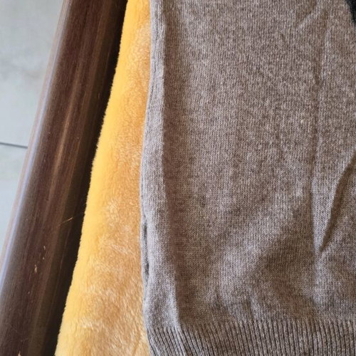 Beige cardigan with skull like new