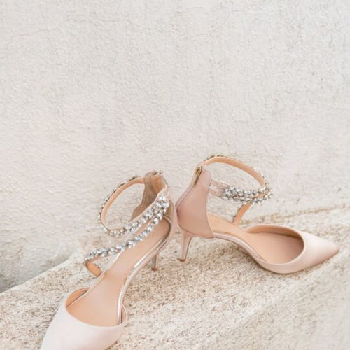 Badgley Mischka bridal shoes size 39 like new, pink sandals