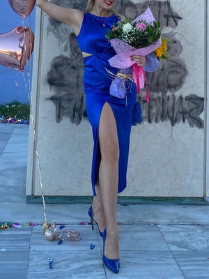 Formal dress blue electric new with leg slit size M