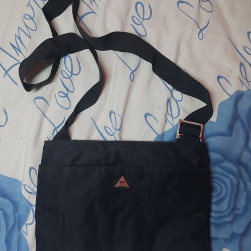 Katana shoulder bag like new, black and silver
