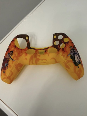 FR-TEC One Piece silicone case for PS5 DualSense with Luffy & Zoro