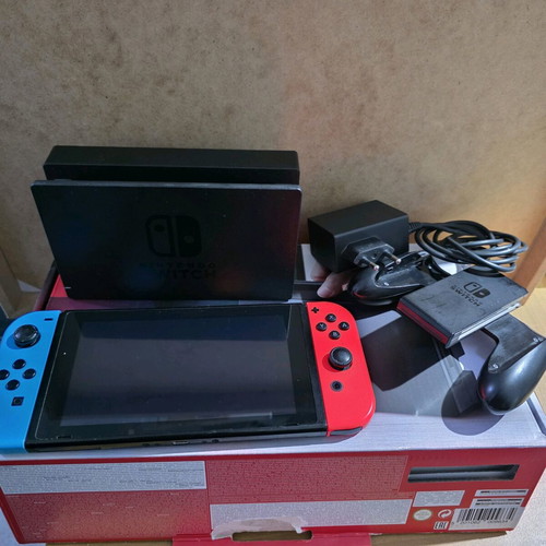 Nintendo Switch v1 used