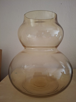 H&M vase used