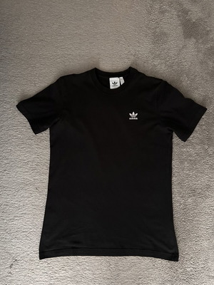 Adidas Originals Trefoil Essentials cotton t-shirt black size S