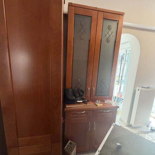 Kitchen console and pantry like new