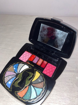 90s collectible Egyptian makeup kit used