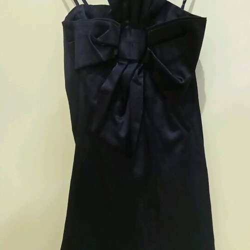 Evening dress mini black with elastic fabric and adjustable straps like new