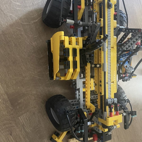 Lego Technic 8295 from 2008, like new, complete set