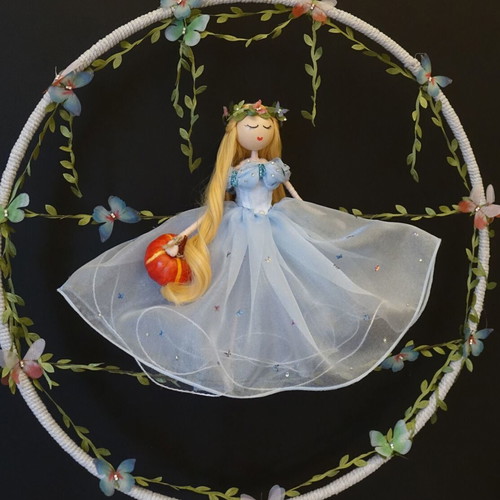 Cinderella handmade doll new with 54 cm wreath
