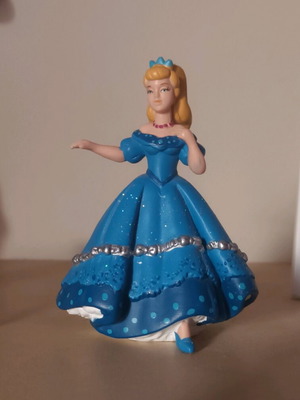 Dancing Princess Papo Blue Version like new, 2003