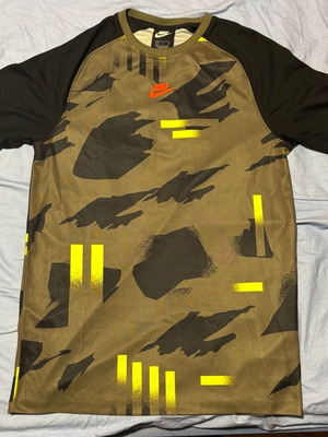 Αθλητική μπλούζα προπόνησης Nike μέγεθος Small σαν καινούργιο
