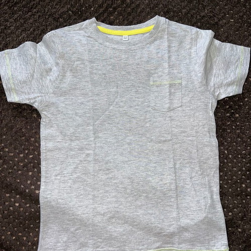 Marks & Spencer t-shirt for boy 5-6 years like new, grey
