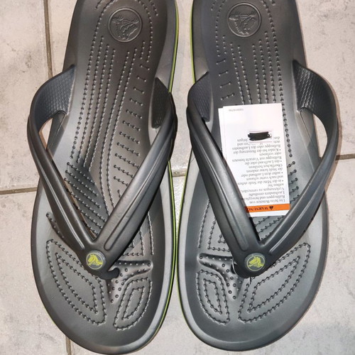 Crocs crocband flip sandals new, size 45, gray