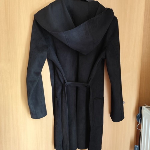 Zara Basic coat size M black like new with suede texture and hood