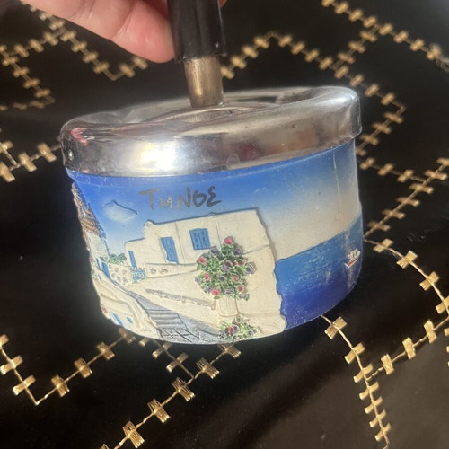 Tinos ceramic ashtray with rotating lid