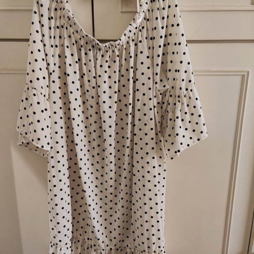 Honey polka dot blouse dress like new, sizes Small to 4XL, black-white