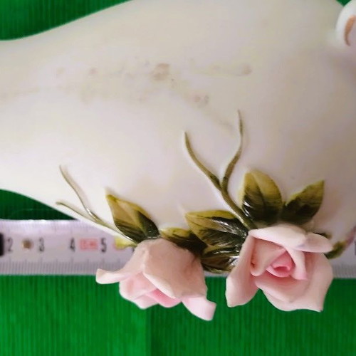 Vase with 3D pink roses porcelain like new