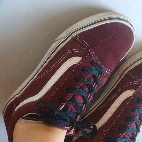 Vans Oldskool Burgundy Athletic Shoes Size 36 Like New