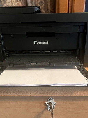 Canon TR4550 printer like new with fax and scanner