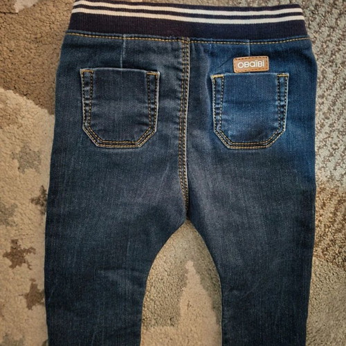Obaibi sweater and jeans set 6-9 months like new