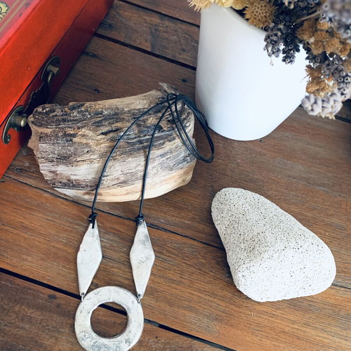 Vintage necklace with leather cord, new, black and silver