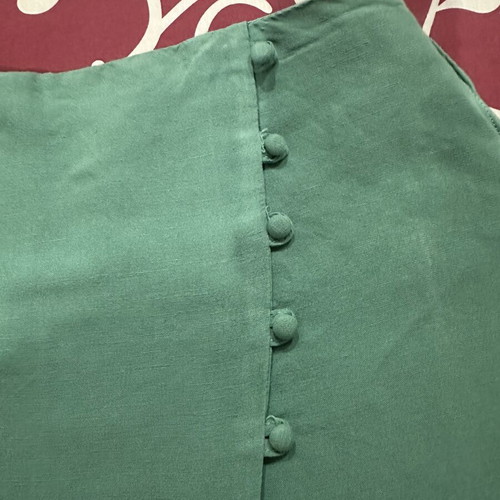 Zara green shorts skirt like new, size medium