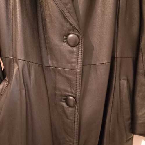 Leather women's flared coat used, black