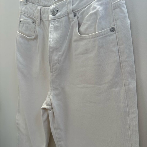 White crop jeans Pull & Bear like new with frayed hems