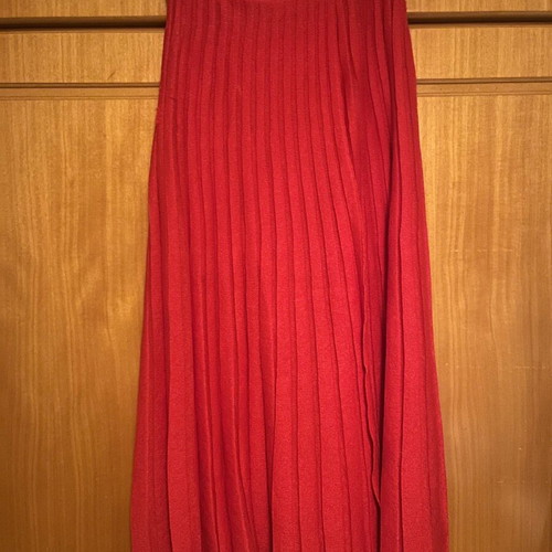 Midi skirt Mango like new, red with slit and lining