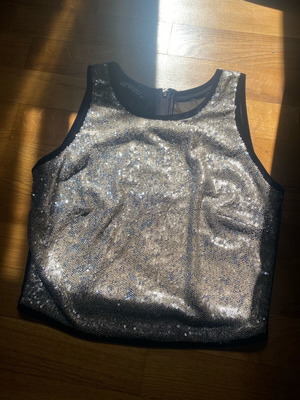Enzzo sequin top used, medium size, black