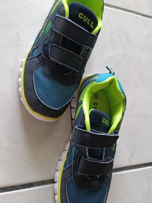 Athletic shoes like new, size 36, black and blue