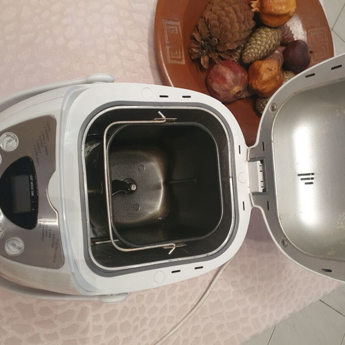 Izzy bread maker 600 watt