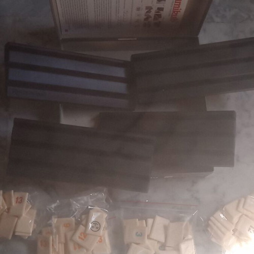 Rummikub Mundo original strategy board game