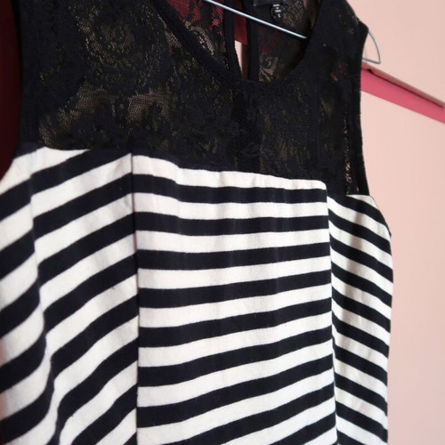 Peplum top striped white-black Small like new