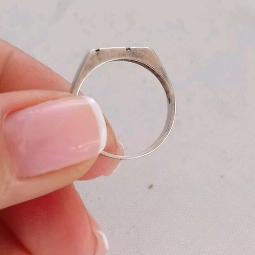 Silver 925 vintage ring in meander shape like new
