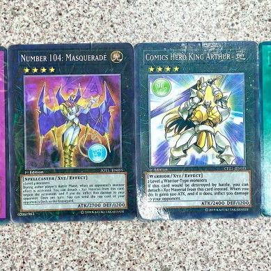 Yu-Gi-Oh! collection like new with rare and classic 130+ cards