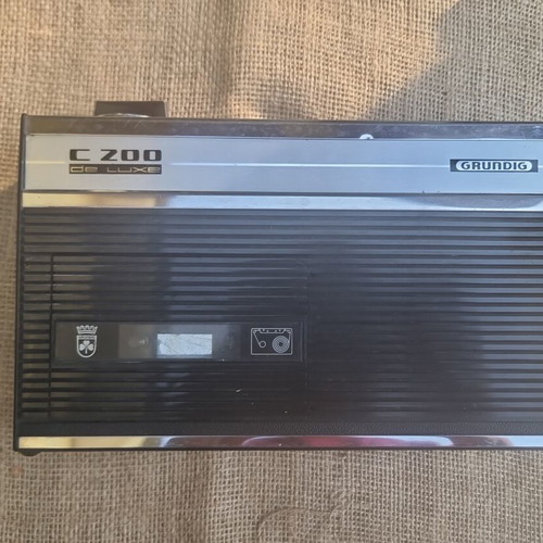 Grundig C 200 de Luxe vintage portable cassette player