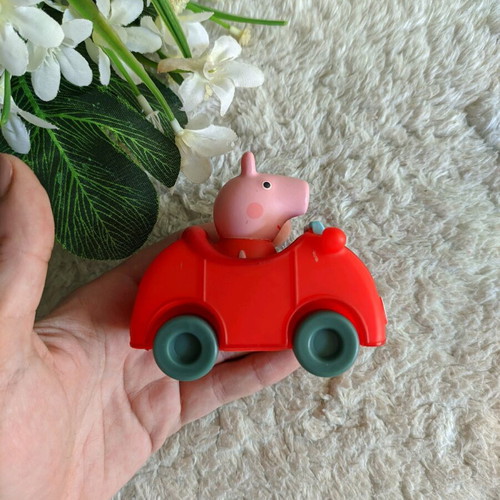 Peppa Pig figure car used