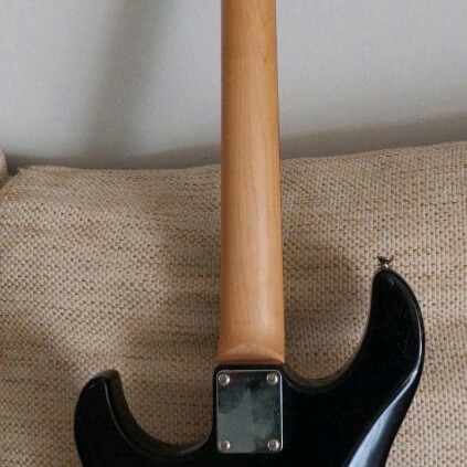Yamaha ERG 121 guitar new, black color, unused