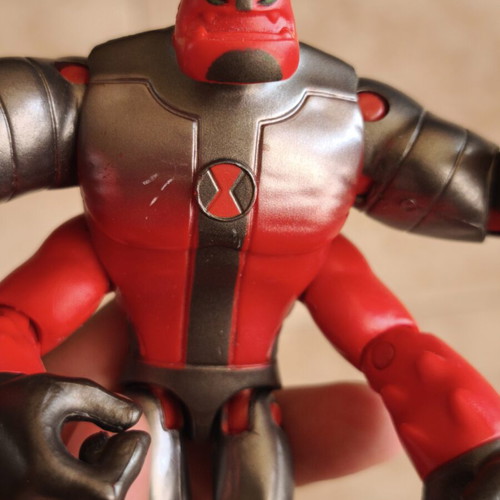 Ben 10 Omni-Four Arms action figure used, 13cm, Playmates
